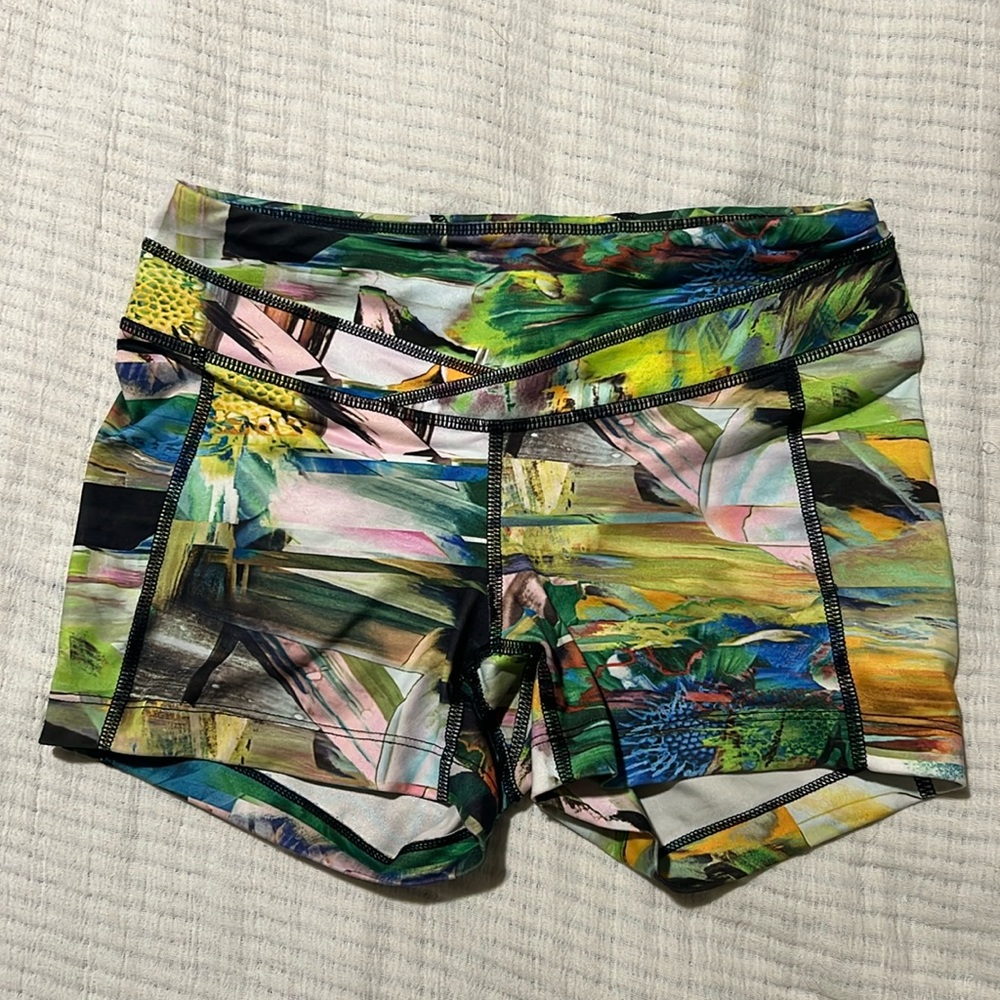 Lucy Athletic Size 2 Multicolor Fitted Yoga + Running Shorts